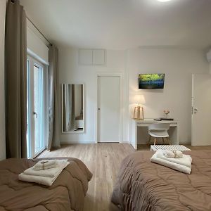 Private Bathroom Triple Room